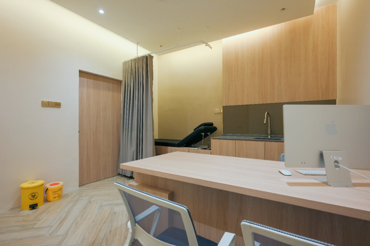 Phlebotomy and Diagnostic Room